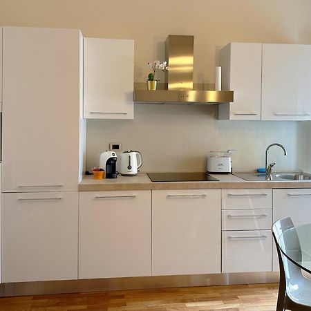 La Casa Di Paola E Betti Lejlighed Alba  Eksteriør billede